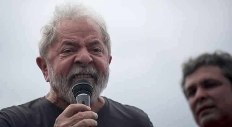 Lula diz esperar que o STF analise o processo, depoimentos e provas e tome uma decisão