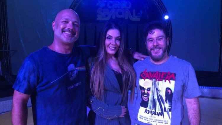 Mike, Simony e Tob planejam o retorno da Turma do Balão Mágico