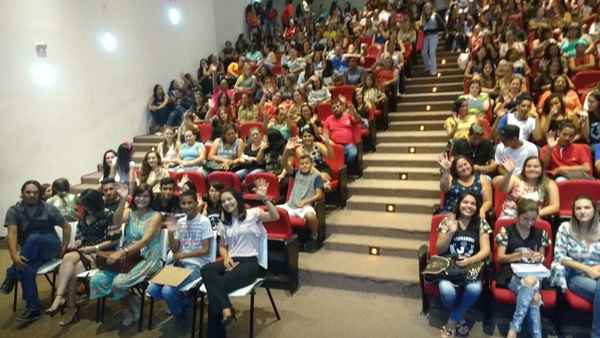 Evento é o único no estado de Goiás e um dos poucos do Brasil a abordar o tema. Durante três dias, professores da rede pública de ensino e outros interessados participaram de oficinas com escritores e aprender mais sobre o mundo dos livros infantis