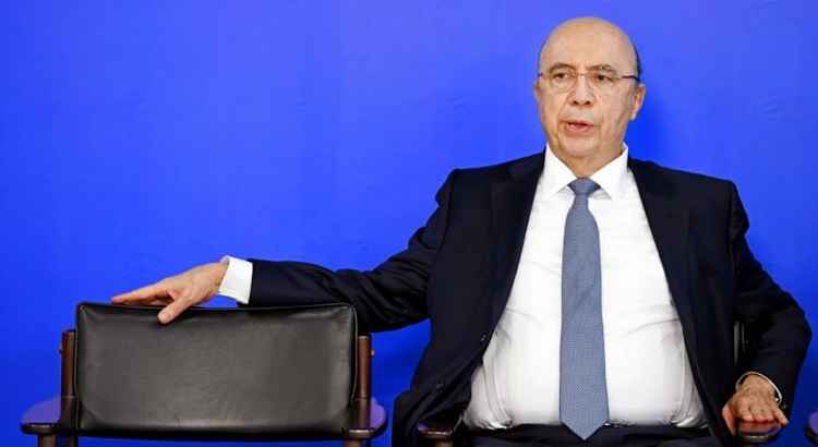 Meirelles não estava na reunião deste domingo