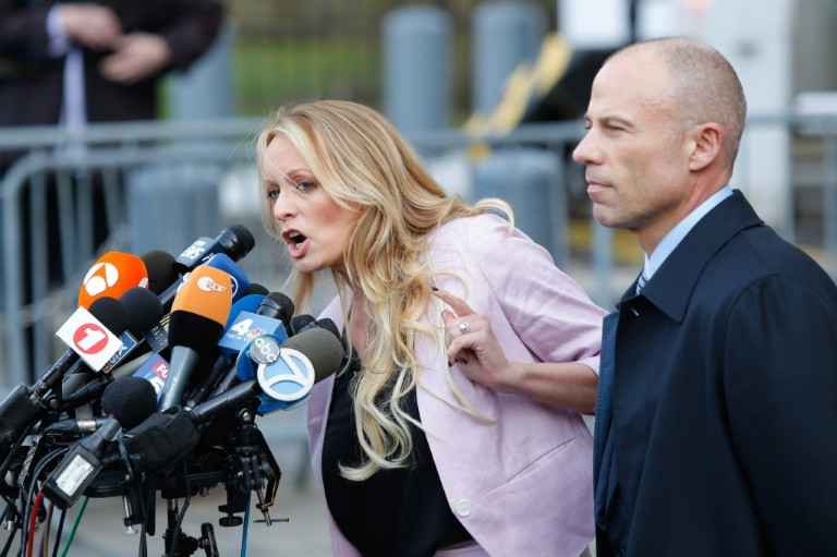 Trump diz que atriz pornô Stormy Daniels engana a imprensa