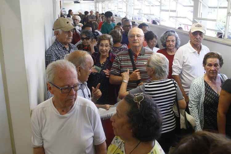 No Centro de Saúde 8, na 514 Sul, os usuários reclamaram do tempo de espera