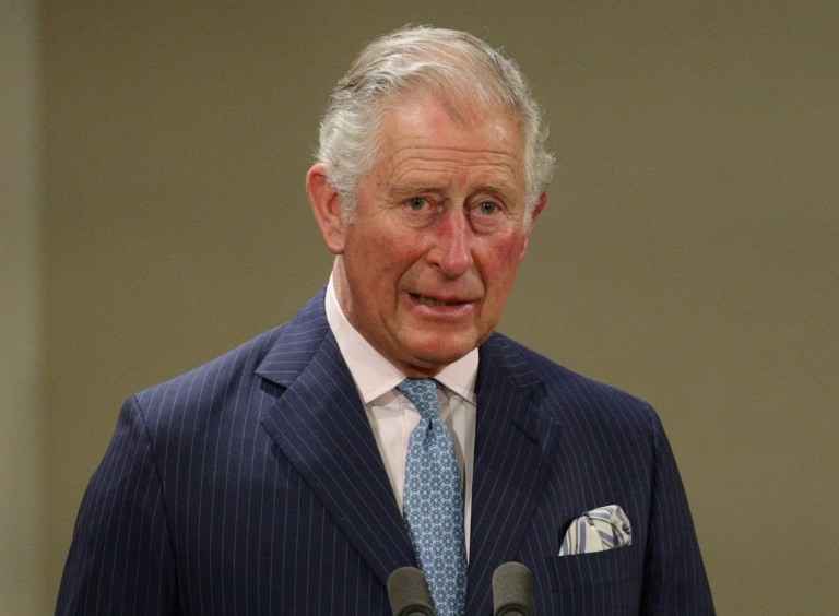 Príncipe Charles é o primeiro na linha de sucessão à Coroa Britânica