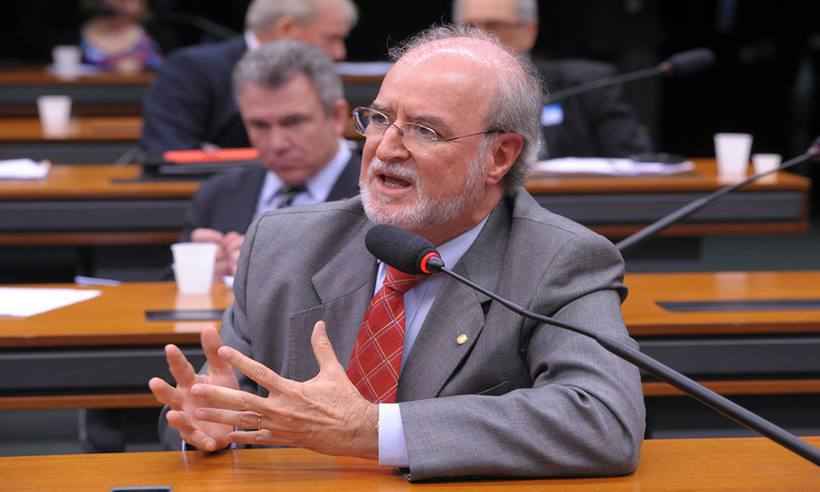 Eduardo Azeredo em comissão da Câmara dos Deputados