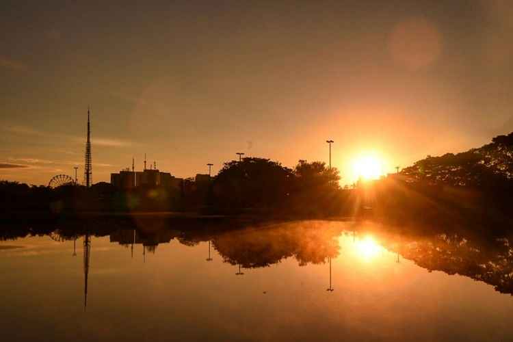 Calor e tempo seco devem marcar presença nos próximos dias na capital, diz Inmet