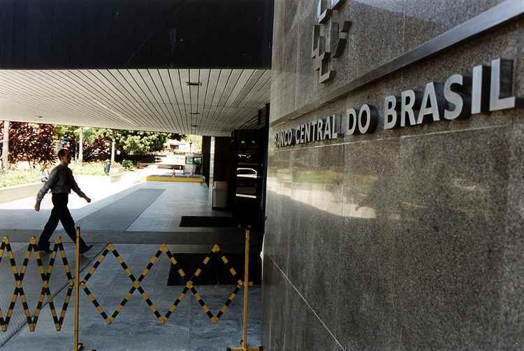 Segundo o Banco Central, a intenção da resolução é alinhar as regras dos cartões de crédito às normas estabelecidas para as demais operações de crédito