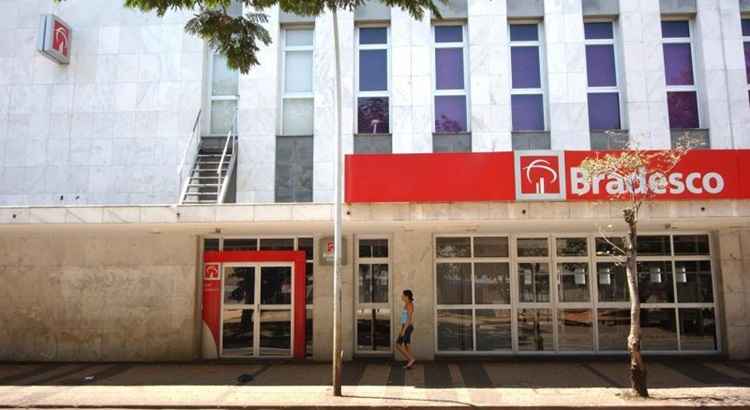 Fachada do banco Bradesco