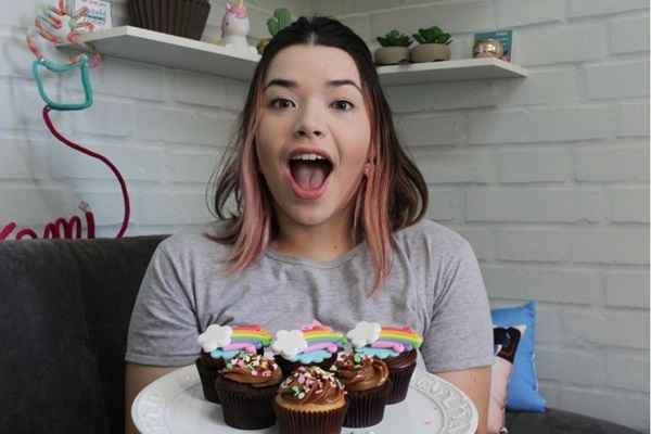 Seis anos depois, é dona de uma empresa de cupcakes com ateliê em Águas Claras e ministra um curso on-line