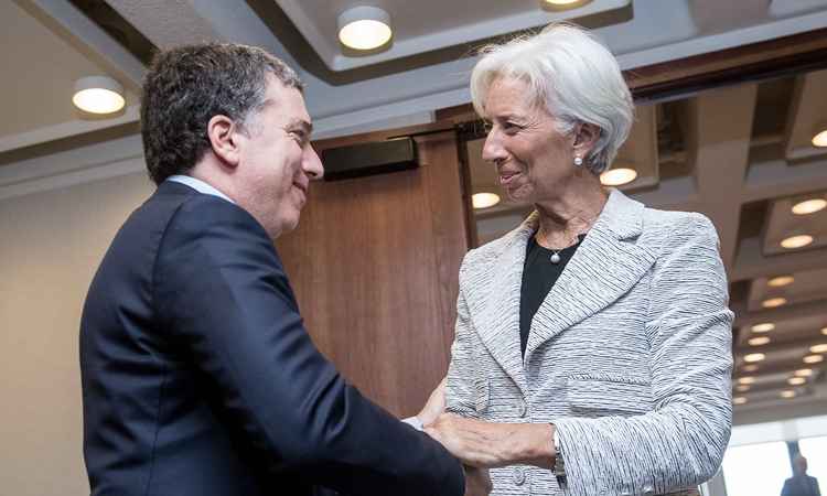 A diretora-geral do FMI, Christine Lagarde, e o ministro da Fazendo argentino Nicolás Dujovne, se encontraram e conversaram em Washington