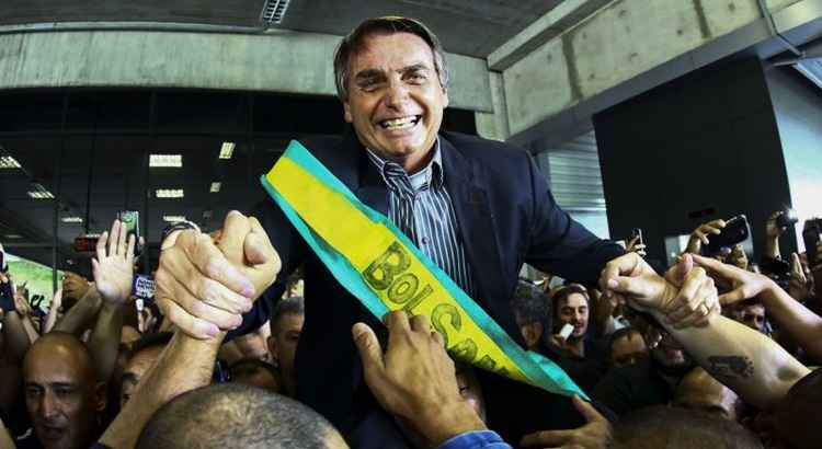Analista diz que o desempenho de Bolsonaro já pode ser o suficiente para levá-lo ao segundo turno