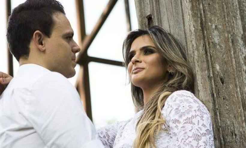 O casal Larissa e João Marcelo só vai definir a nova data do casamento depois da lua de mel