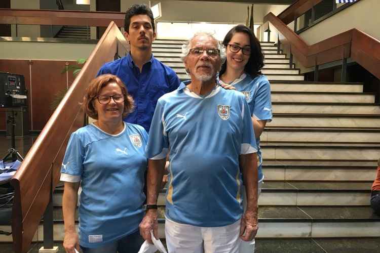 A família Airala se reuniu para torcer pelo Uruguai