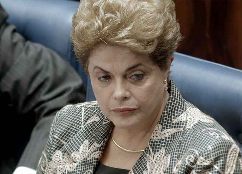 Na época, Dilma era ministra de Minas e Energia e presidente do conselho da Petrobras