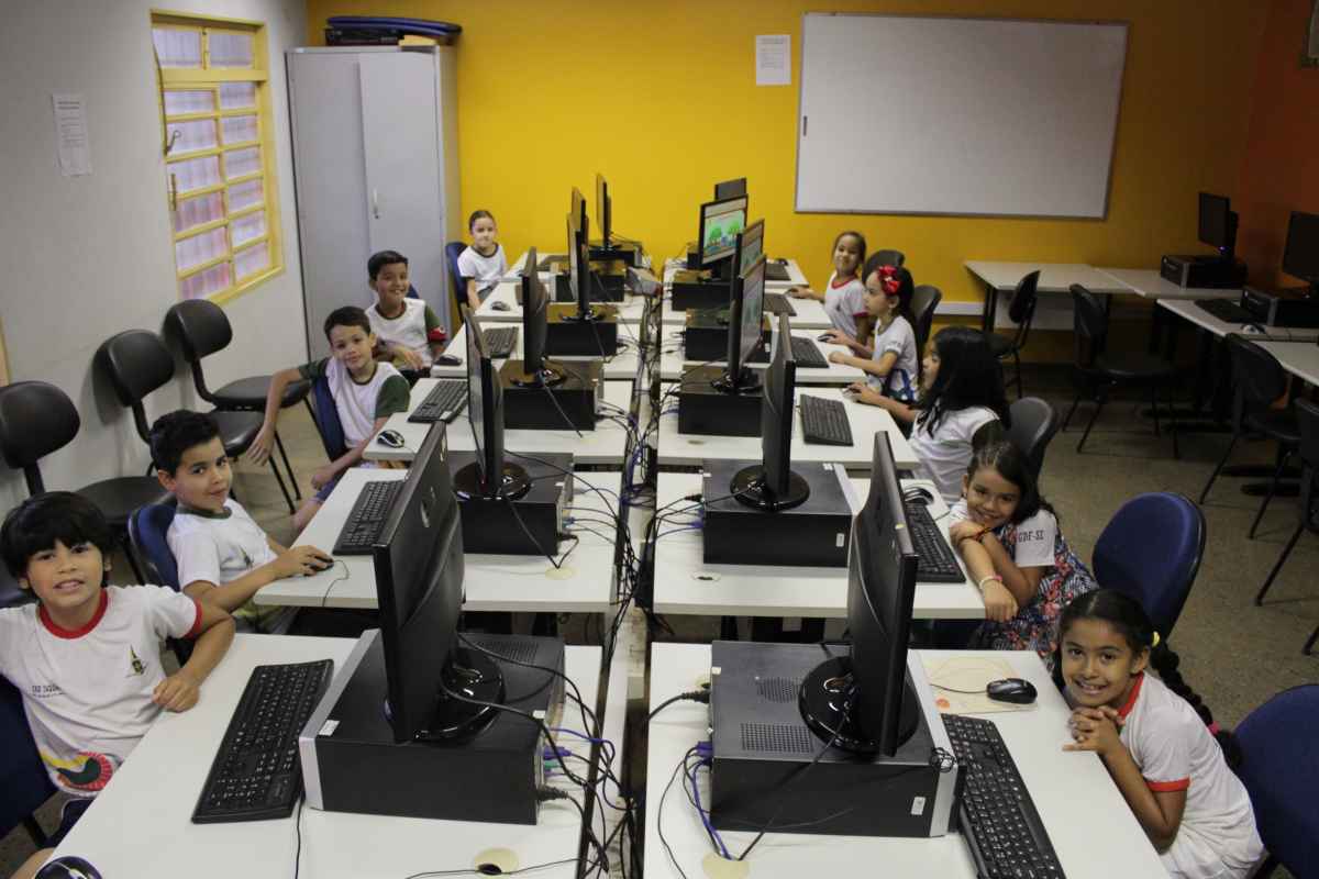 Para que a pequena, porém significativa melhora fosse possível, foi necessária a cooperação entre direção, professores e alunos