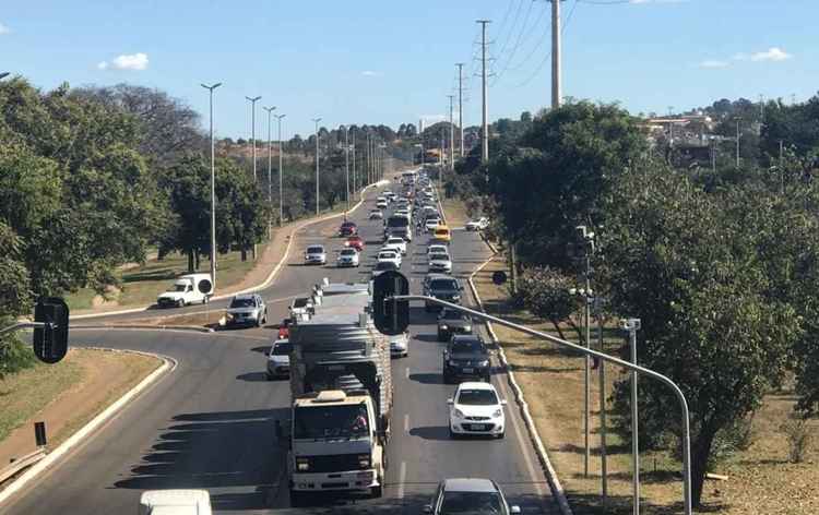 Por volta das 14h, o trânsito na EPNB fluía dentro da normalidade