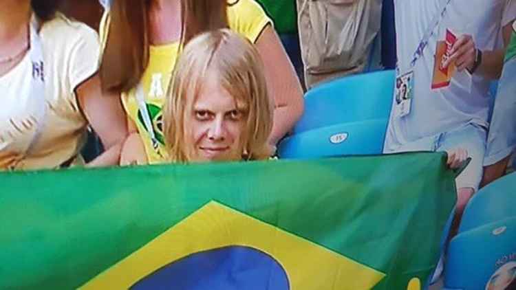 Reviravolta: torcedores acompanham jogo do Brasil com memes