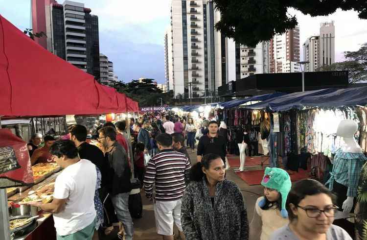 A Feira do Sol é um shopping a céu aberto.