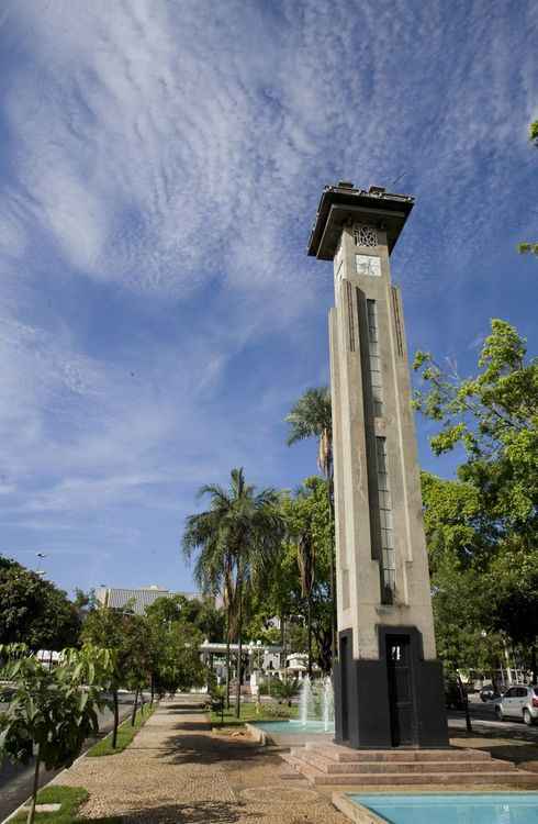A Torre do Relógio é um dos monumentos que valem a visita