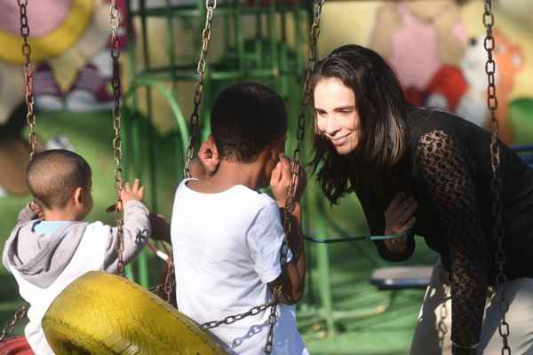 A pediatra Tatiana Fonseca da Silva atua voluntariamente no Lar de São José, em Ceilândia: 