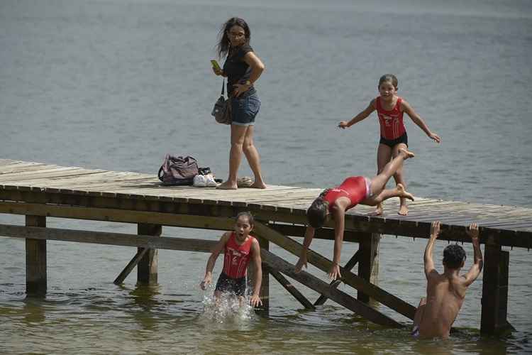 A máxima registrada neste domingo (5/8) foi de 29°C e a mínima, de 15°C. A umidade no meio da tarde ficou em 29%