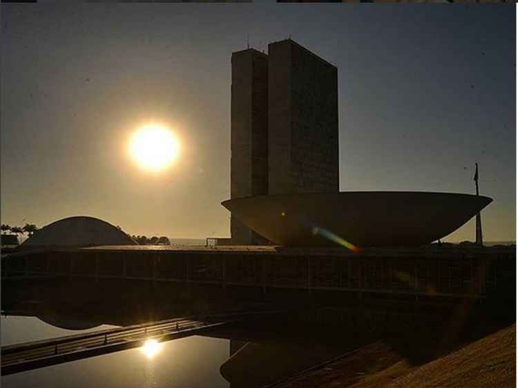 Céu deve permanecer claro na maior parte do dia