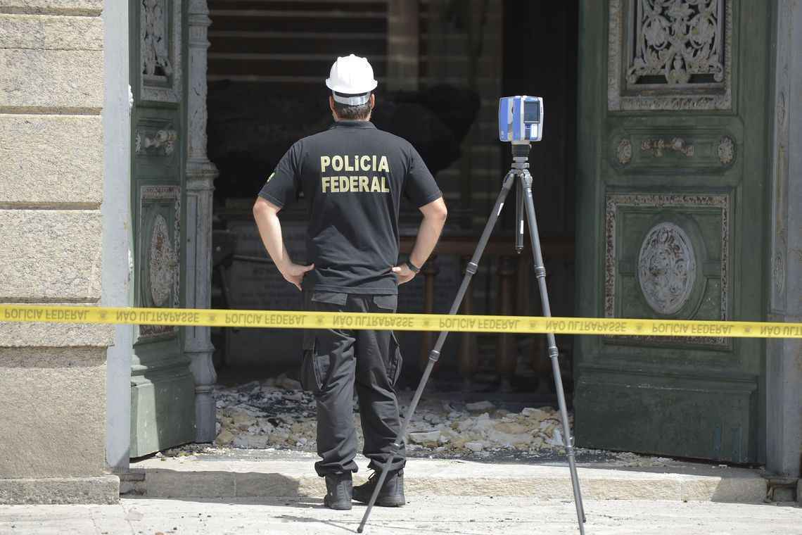 Polícia Federal faz mapeamento de áreas destruídas no Museu Nacional