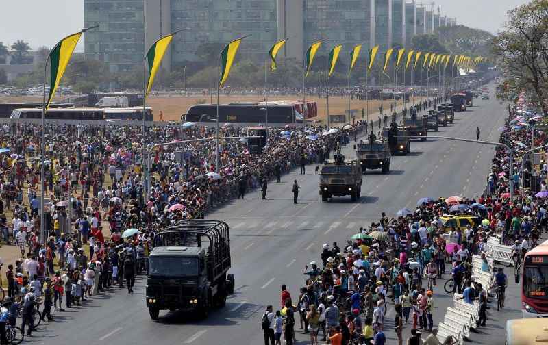 Dia da Independência: 54 reformados do Exército tentam vaga no Congresso nesta eleição