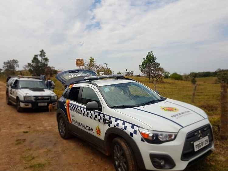 Policiais chegaram até o local após denúncia anônima