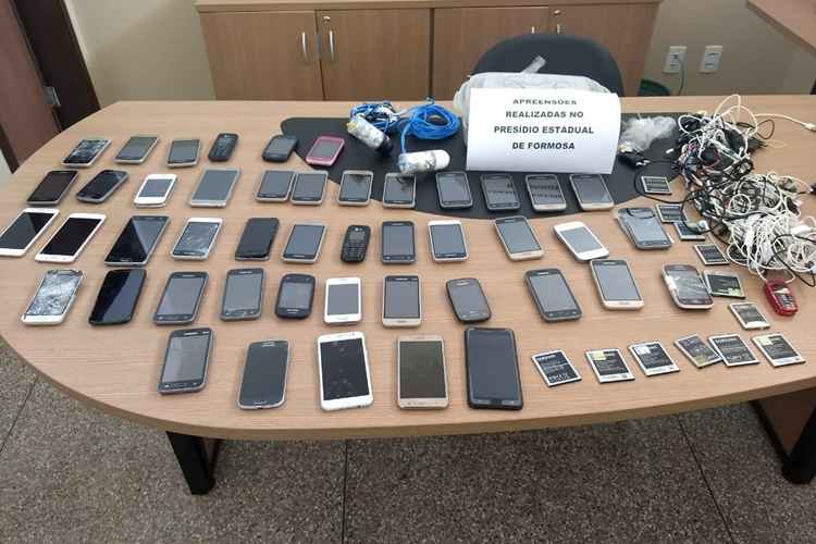 Em apenas nove meses, mais de cem aparelhos foram encontrados com os detentos, afirma MPGO