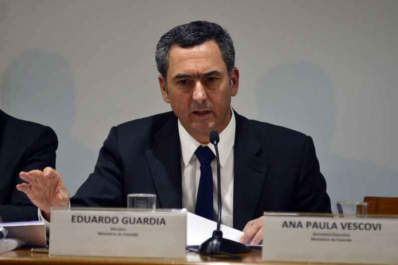 Eduardo Guardia, ministro da Fazenda