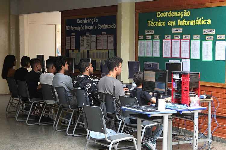 Mais de 3 mil vagas gratuitas para capacitação técnico-profissional