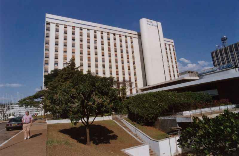 Hotel foi erguido um ano após a inauguração de Brasília e desde então, viu diversas celebridades passarem por lá