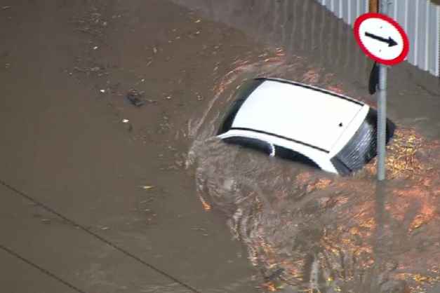 As fortes chuvas causaram grandes alagamentos em Santo André