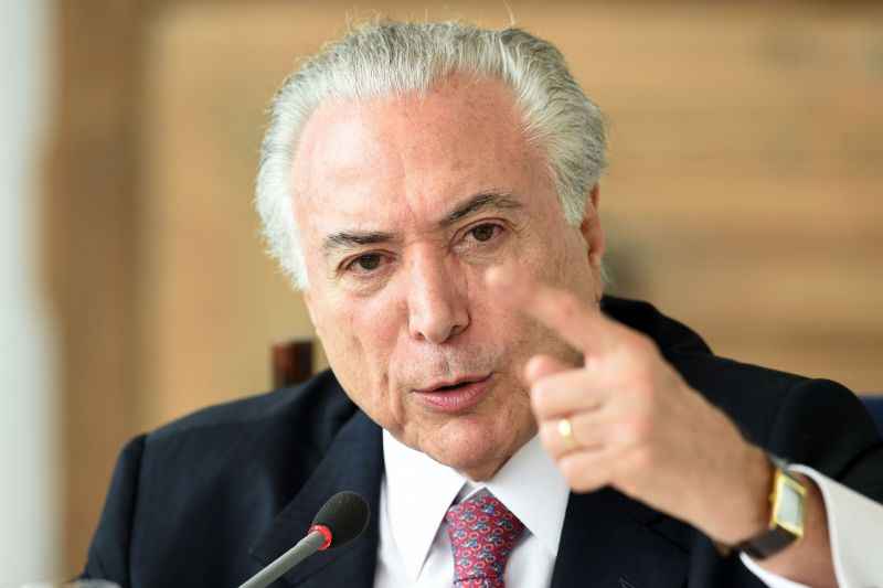 Temer decretou intervenção federal no Estado após uma reunião de emergência convocada na noite de sexta-feira, na qual se discutiu a greve dos agentes penitenciários e da Polícia Militar