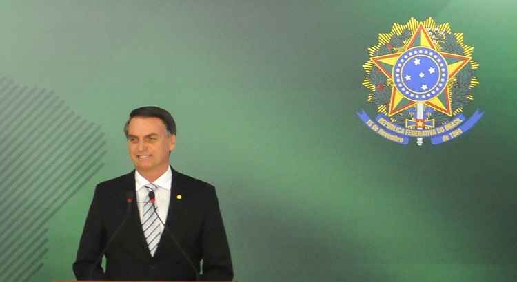 Bolsonaro (PSL) chega a Brasília, nesta segunda-feira (10/12), para a cerimônia de diplomação