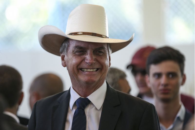 Jair Bolsonaro participa de almoço com artistas sertanejos, no Clube do Exército, em Brasília