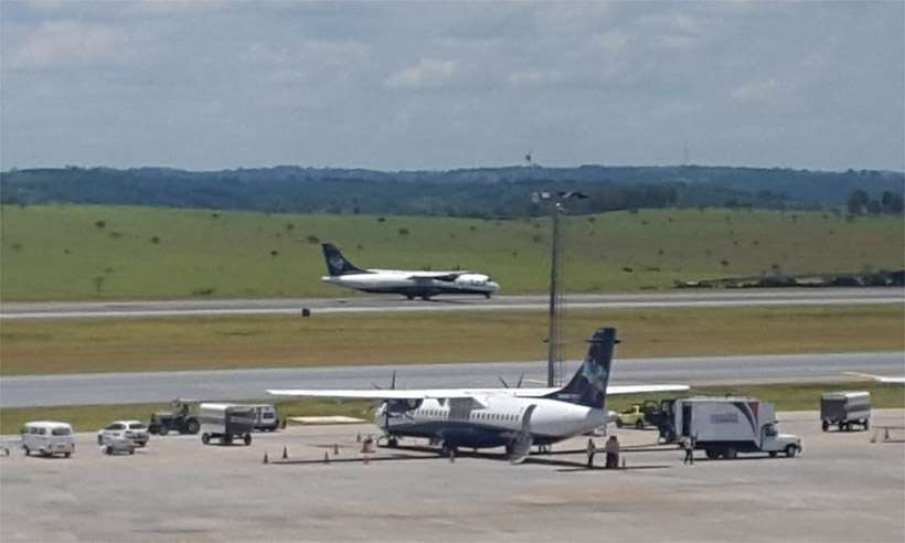 Decolagem para Teixeira de Freitas (BA) no Aeroporto de Confins