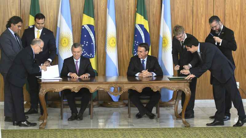 O presidente, Jair Bolsonaro o presidente da Argentina, Mauricio Macri, no Palácio do Planalto