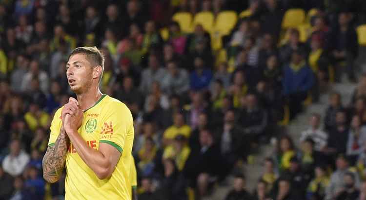 Avião com jogador Emiliano Sala desaparece na França