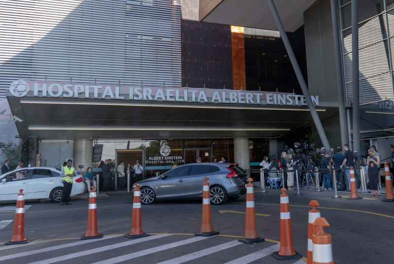 Movimentação no Hospital Albert Eistein, na zona sul de São Paulo (SP), nessa segunda-feira (28/1), onde o presidente Jair Bolsonaro realizou cirurgia