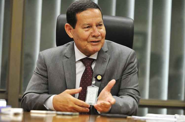 Hamilton Mourão manifesta otimismo com a vitória do deputado Rodrigo Maia