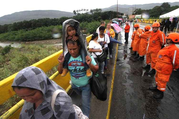 Venezuela libera 197 brasileiros que estavam retidos na fronteira