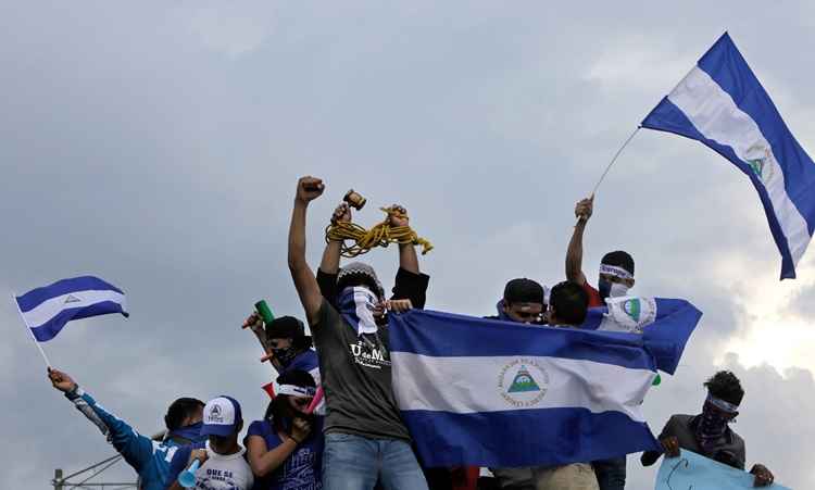 Nicarágua liberta dezenas de presos antes de diálogo com a oposição