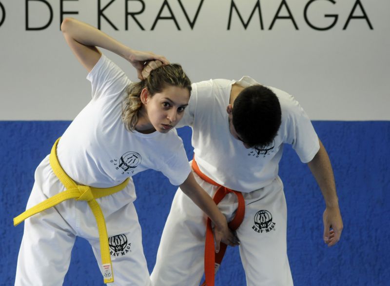 Além da mudança de comportamento, Karine percebeu mudança física depois do Krav maga