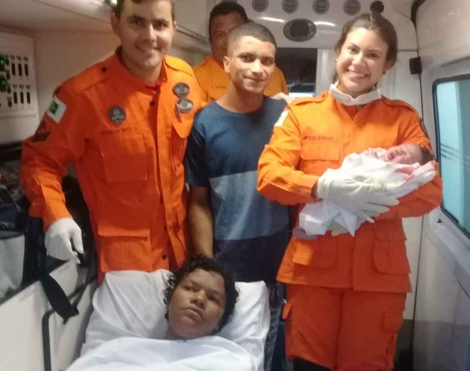 Resultado de imagem para Jovem de 29 anos entra em trabalho de parto e dÃ¡ Ã  luz em casa em CeilÃ¢ndia