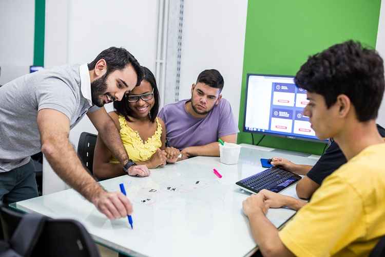 Celso Lisboa lança novo modelo de ensino a distância 