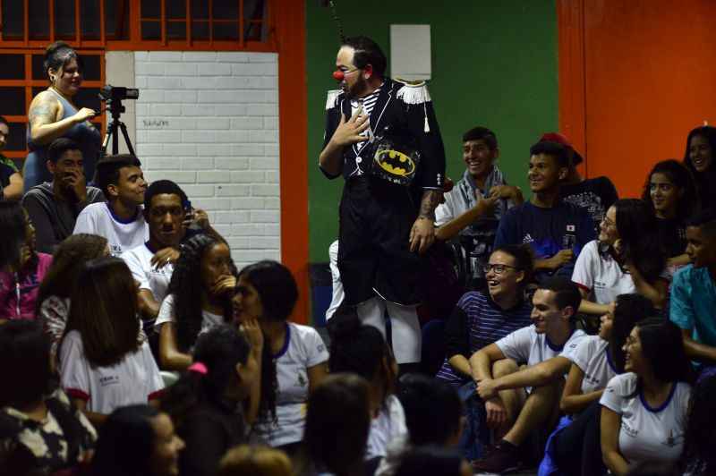 Palhaço Balofo em escola