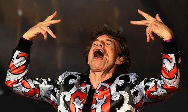 Mick Jagger: 'Estou trabalhando duro para voltar aos palcos assim que possível'