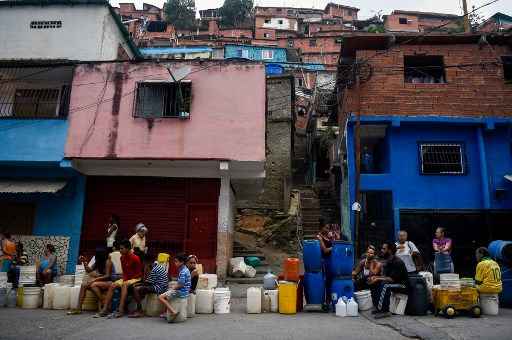 A entrega inclui kits médicos que podem cobrir as necessidades prioritárias de saúde de 40.000 pessoas durante três meses