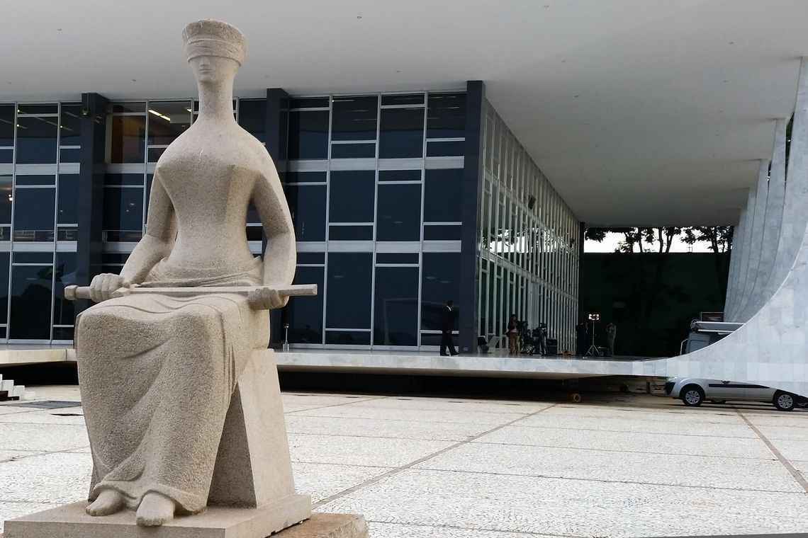 Barroso e Fachin criticam decis&otilde;es de soltar condenados em 2&ordf; inst&acirc;ncia